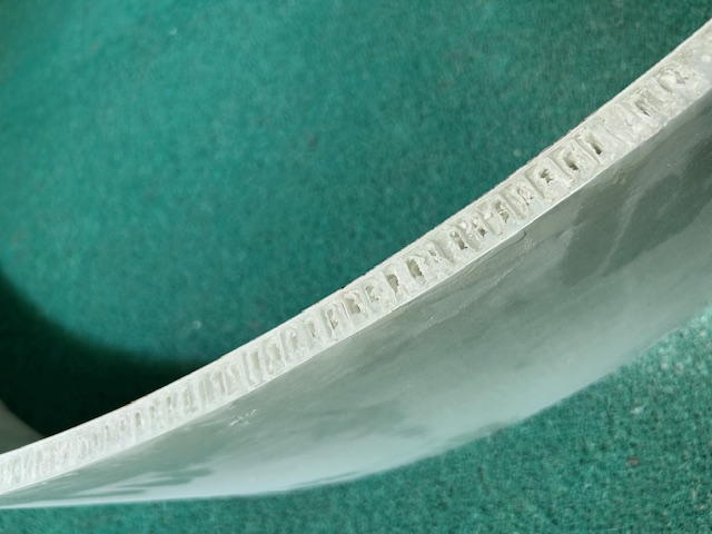 薄型Rハニカム構造